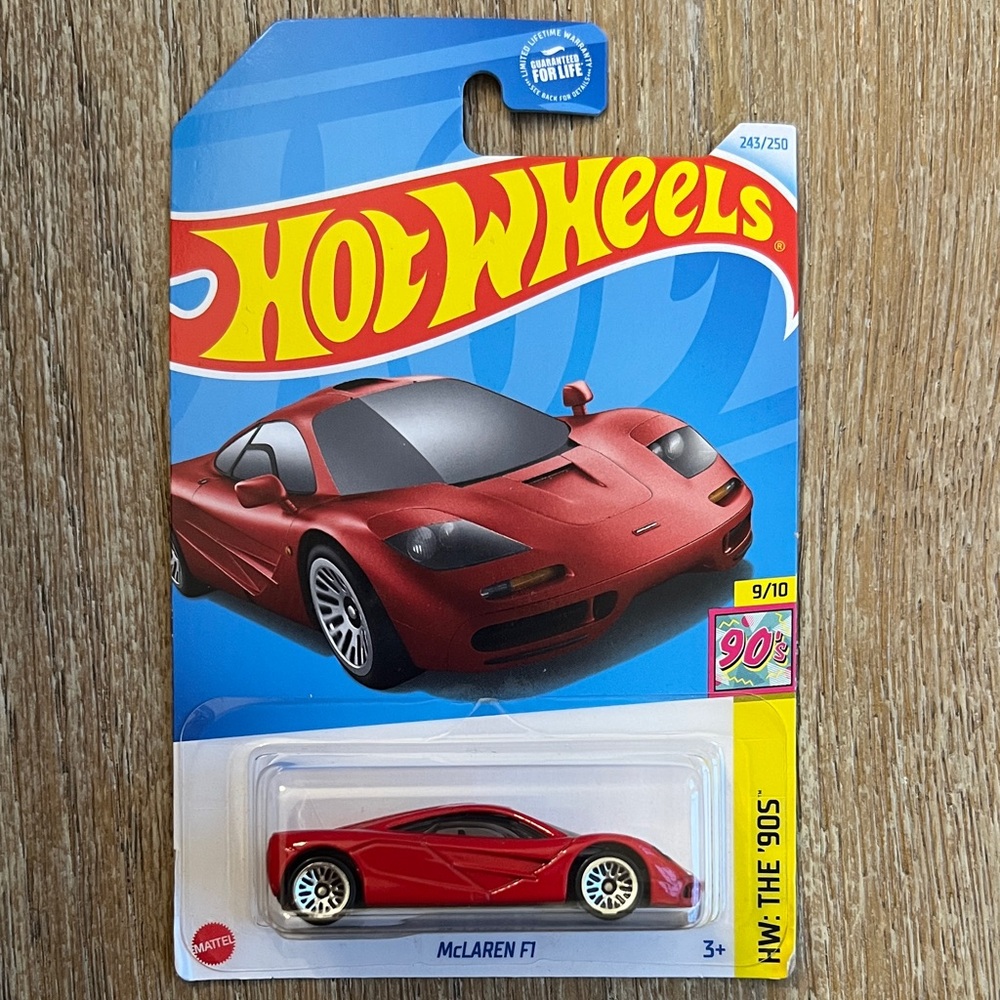 Hot wheels McLaren F1 Red